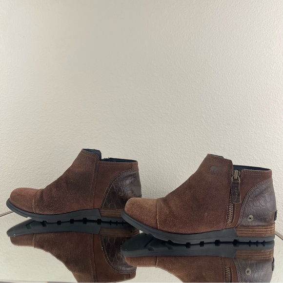 SOREL Dark Brown Full Grain Suede Leather Side Zipper Major Low Ankle Booties - Picture 10 of 13